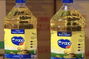 畜牧业使用的食用油被加工成人类食用油。（图：VTV）