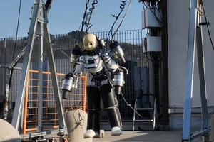 IRonCub3成功从地面垂直升空，完成首次飞行测试。