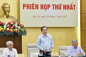 国家选举委员会召开首次会议