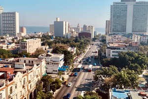 古巴首都哈瓦那市中心一景。（图：WIkipedia）