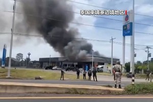 特朗普与柬埔寨和泰国领导人通电话