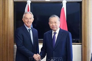 越南共产党中央总书记苏林会见英国前首相托尼·布莱尔。（图：越通社）