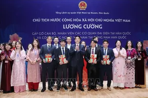 Chủ tịch nước gặp mặt Cộng đồng người Việt Nam tại Đông Nam Hàn Quốc