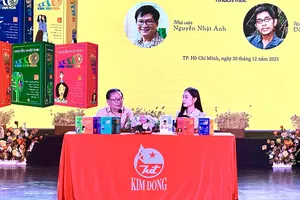 Nhà văn Nguyễn Nhật Ánh: “Viết Kính vạn hoa, tôi không còn cửa thoát hiểm”