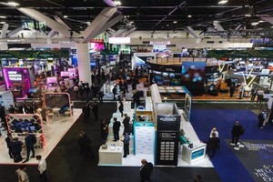 越南核心技术产品参加2025 年国际宇航大会。