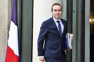 法国总理勒科尔尼。