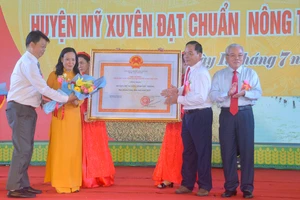 Huyện Mỹ Xuyên đạt chuẩn Nông thôn mới