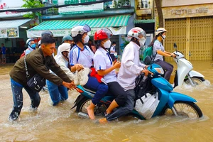 Nhiều địa phương cho học sinh nghỉ học do mưa lớn, ngập cục bộ