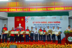 Cần Thơ thưởng nóng các huấn luyện viên, vận động viên đạt thành tích tại SEA Games 32