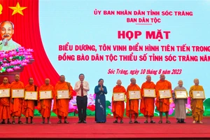 Sóc Trăng: Tôn vinh 50 gương điển hình tiên tiến trong đồng bào dân tộc thiểu số