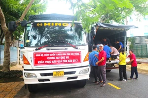 Sóc Trăng, Kiên Giang chuyển hơn 100 tấn hàng hóa hỗ trợ người dân vùng bão lũ phía Bắc