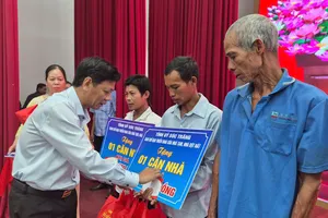 Sóc Trăng bàn giao 8.917 nhà mới, nhà đã sửa chữa cho người dân khó khăn 