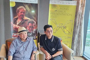 Cổ Thiên Lạc và Hồng Kim Bảo mong có cơ hội làm phim ở Việt Nam