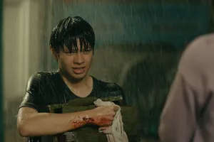 Gần ngày công chiếu, phim “Bà đừng buồn con” đổi tựa mang nhiều ẩn ý