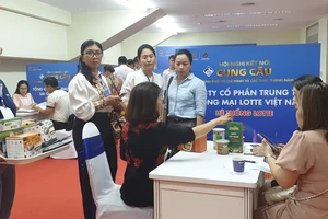 Hơn 1.000 doanh nghiệp tham gia Hội nghị Kết nối cung cầu ​