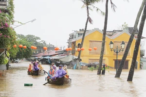 Di sản Văn hoá thế giới Hội An bị ngập nặng do ảnh hướng bão Damrey