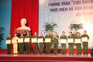 Hội CCB Việt Nam khen thưởng 9 tập thể và 3 cá nhân tiêu biểu