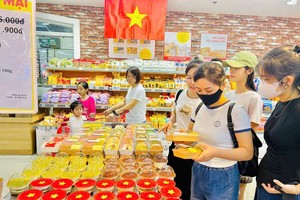 超市加速备货为“九‧二”国庆节服务