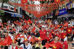 逾5.6万亿元国庆礼物送到民众手中。