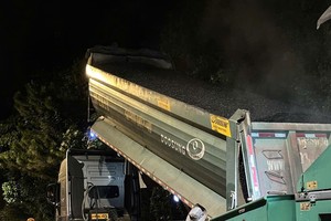 保禄岭恢复施工。