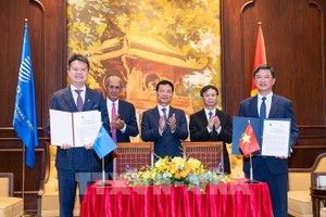 越南知识产权局与世界知识产权组织签署知识产权领域合作谅解备忘录。