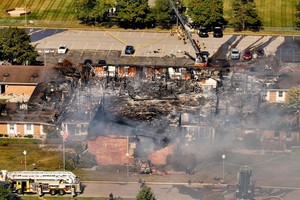 美国教堂枪击事件已致5死8伤（图：互联网）。