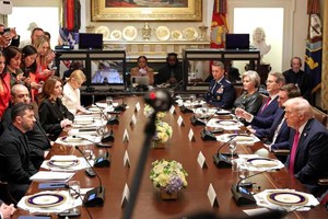 美国总统特朗普与到访的乌克兰总统泽连斯基在白宫举行了会晤（图：互联网）。