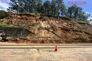 Lâm Đồng: Tiếp tục cấm phương tiện lưu thông qua đèo Prenn từ 11 đến 17 giờ ngày 8-12