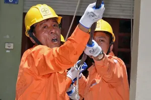 Nắng nóng diện rộng, lần đầu tiên lượng điện tiêu thụ vọt lên mức kỷ lục