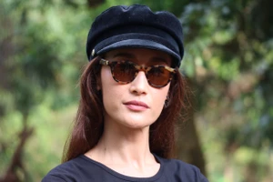  Maggie Q đến Việt Nam đặt tên cho gấu