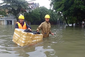 Các tập đoàn lớn ủng hộ miền Trung 60 tỷ đồng