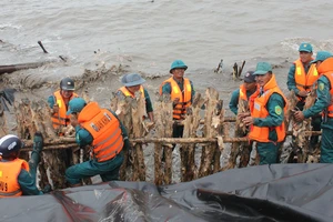 Từ ngày mai 13-7, sẽ có tổ hợp thiên tai nguy hiểm tại Tây Nam bộ