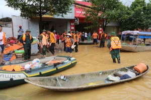 Phó Thủ tướng Hồ Đức Phớc kiểm tra tình hình mưa lũ tại Thái Nguyên - Bắc Kạn 