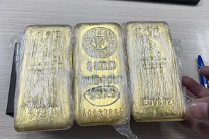 Attempt to smuggle 3kg of gold foiled at Noi Bai Airport