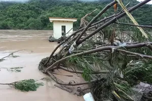 Vùng mưa dịch chuyển về miền Trung