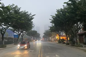 Hà Nội và miền Bắc sương mù dày đặc vào sáng sớm