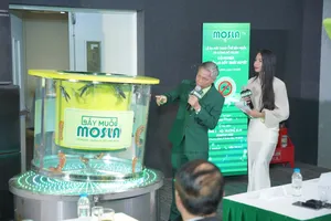 Mosla tặng 1.000 bẫy muỗi trong chiến dịch "xanh" phòng chống sốt xuất huyết