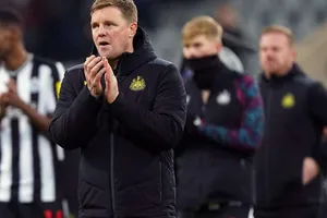 Trước trận gặp Liverpool, Eddie Howe đang “đi trên dây” vì lịch thi đấu tháng 1 khủng khiếp của Newcastle