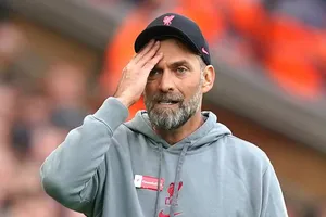 HLV Klopp lại phải ca cẩm về lịch thi đấu trước chuỗi trận căng thẳng