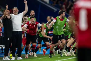 Willy Sagnol của Georgia: Vậy là đã trả ơn đời