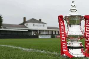 Bỏ đá lại FA Cup: tổn thất cho các đội hạng dưới và làm mất đi phép màu của giải đấu