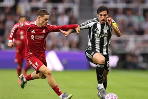 Liverpool, Newcastle chứng minh: Cuộc sống vẫn tiếp diễn dù thiếu Alexander Isak