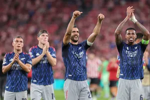 Tình huống cố định và chiều sâu đội hình: Arsenal đã học từ những vấp ngã