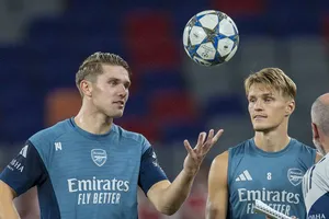 Odegaard và Gyokeres dẫn dắt Arsenal vươn mình trong mùa thu