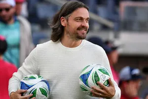 Trộm vặt, ngồi tù vì cá độ và giờ là… Giám đốc thể thao ở Scotland