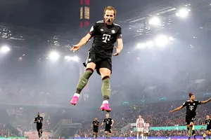 Harry Kane tái định nghĩa vai trò tiền đạo Bundesliga