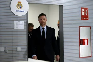Bầy sói đã kề cửa: Xabi Alonso hãy coi chừng sự tàn nhẫn của Real Madrid