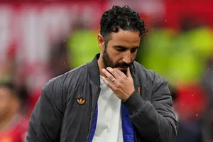 Man United và bài học cay đắng cho Ruben Amorim: Khi triết lý trở thành ngục tù