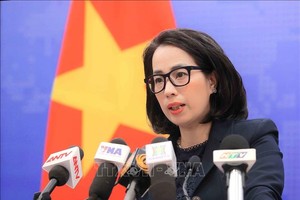 外交部发言人范秋姮主持新闻发布会。