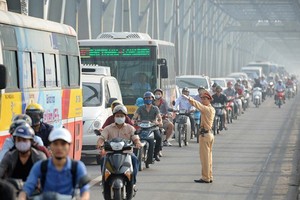 前8个月交通事故起数与伤亡人数大幅下降 